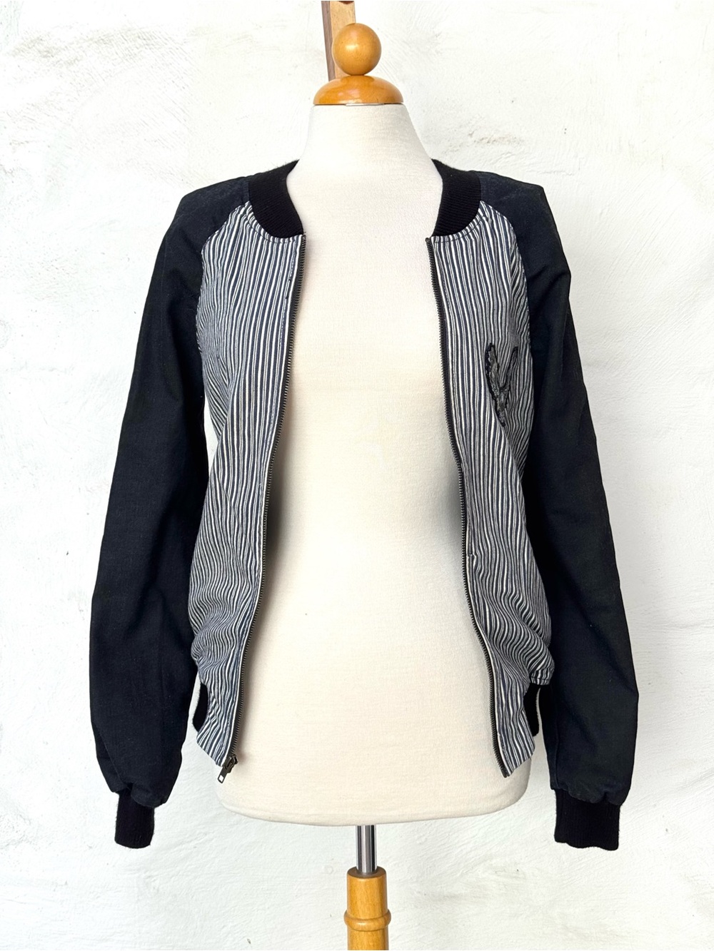 Volcom Jeans x Jennifer Herrema Navy Stripe Bomber Jacket Eagle vintage